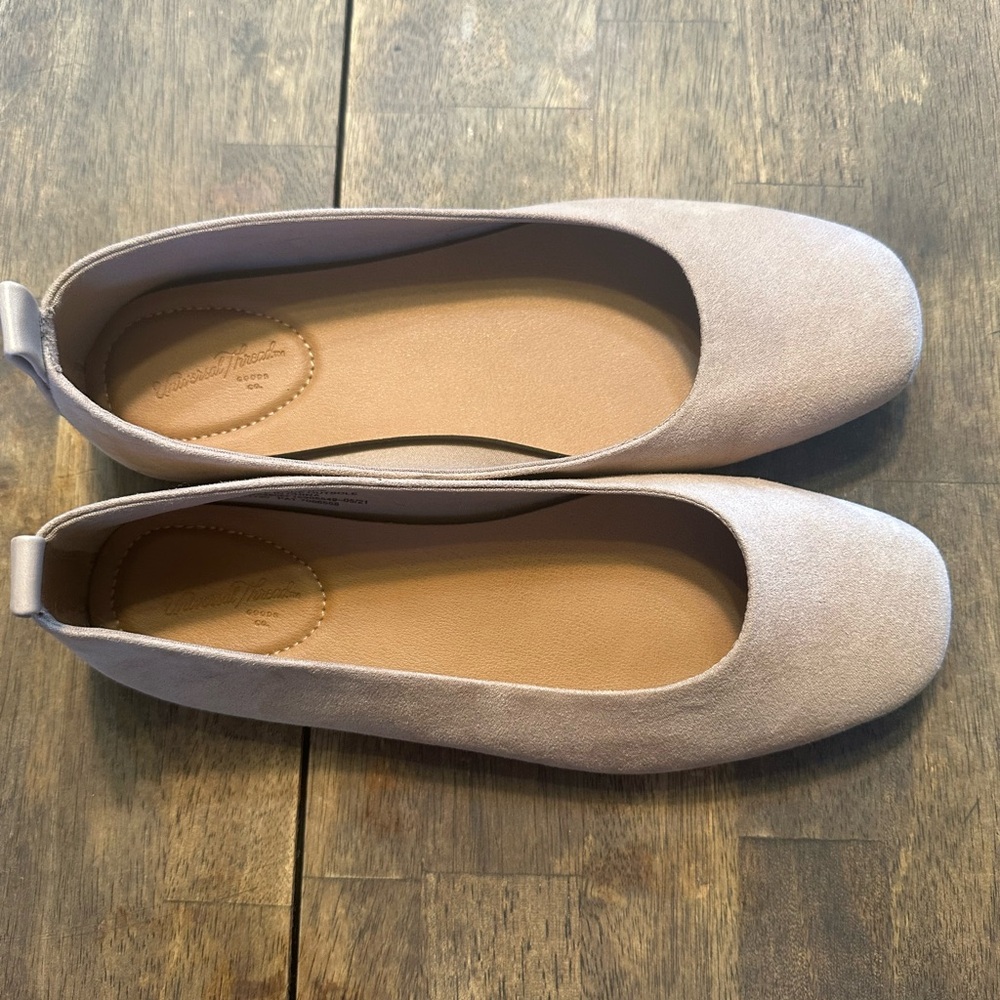 Flats - Picture 2 of 3
